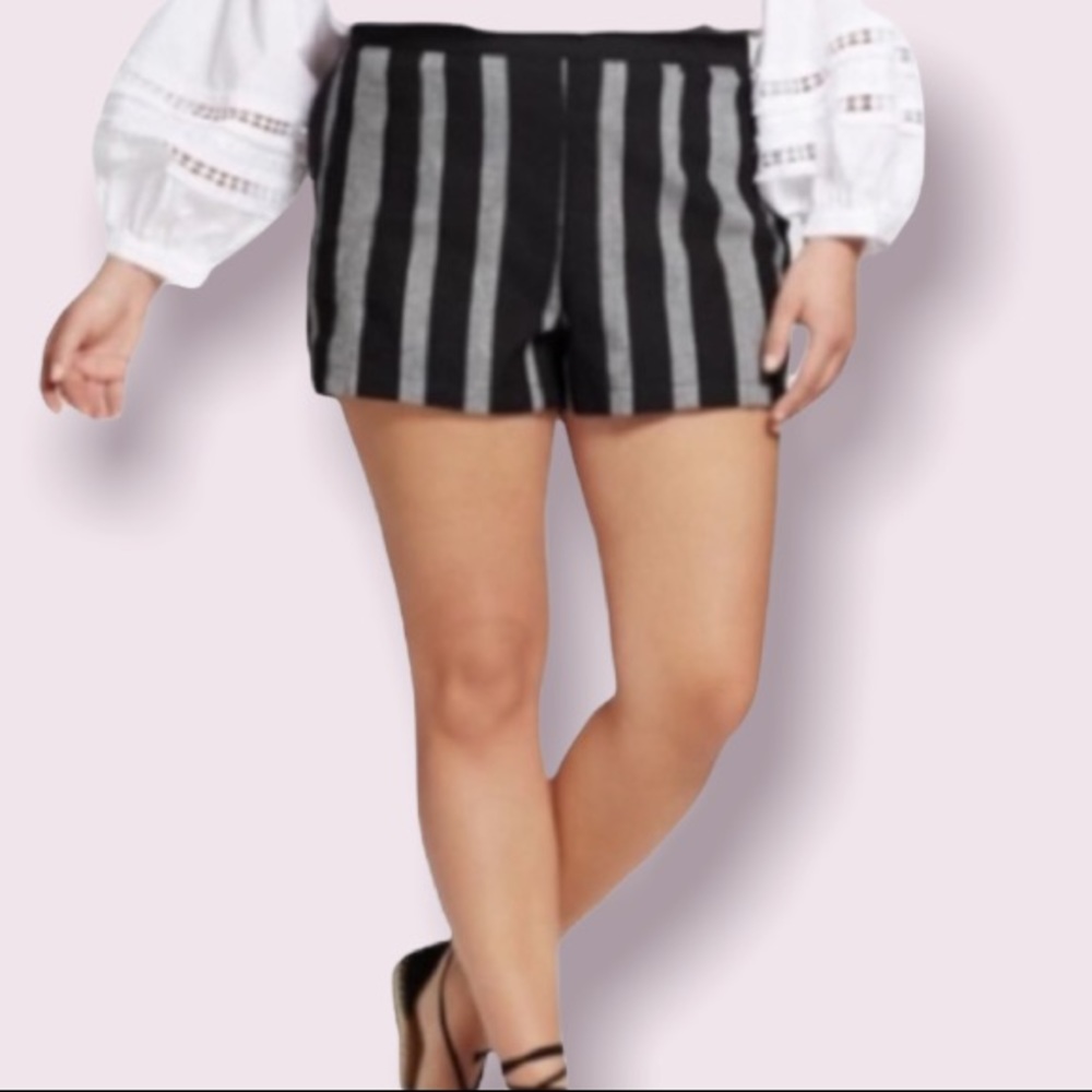 Who What Wear Atwater Black & Gray Striped Shorts